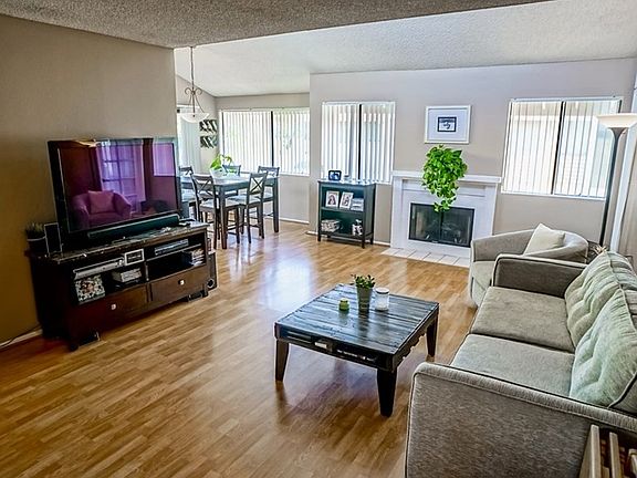 4th image of 27128 Hidaway Ave Unit 7
