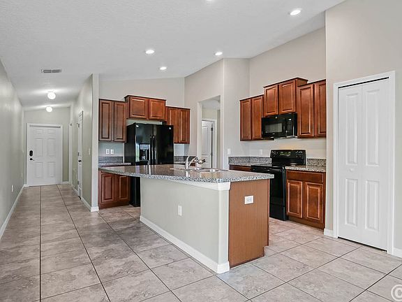 5th image of 6529 Trent Creek Dr