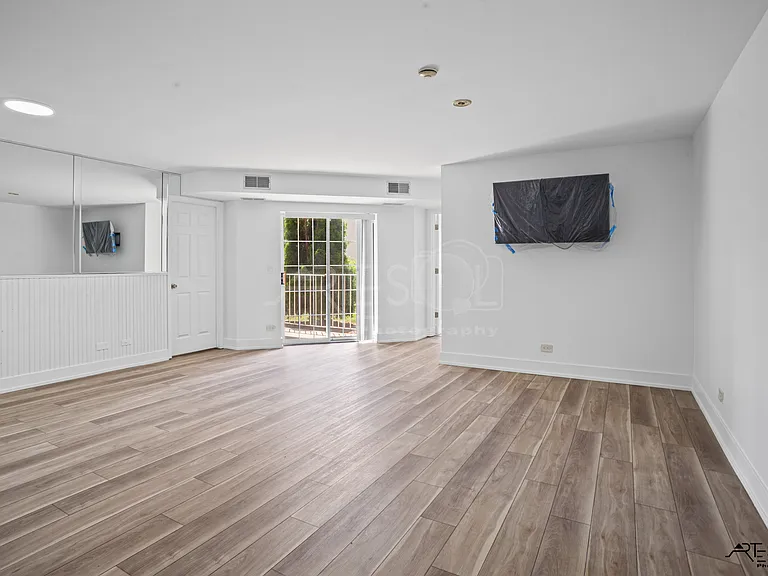796 N Gary Ave #107 — Photo 12