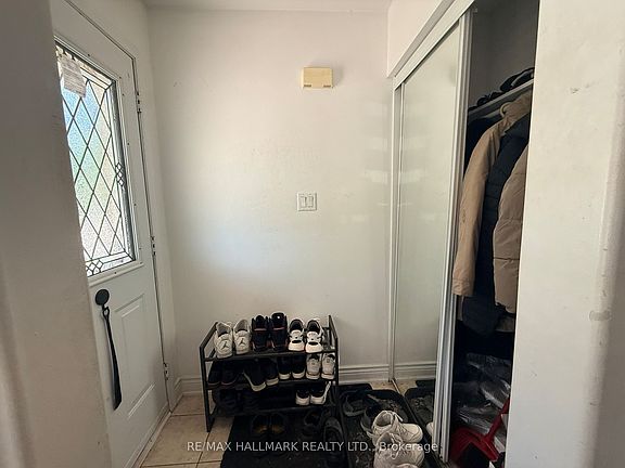5th image of 46 Hyacinth Cres