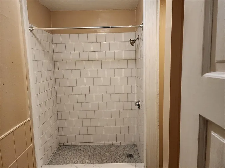 207 Court St #1 — Photo 16