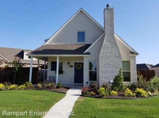 3559 W Persimmon St, Fayetteville, AR 72704