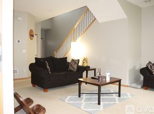 332 Orendorff Way NE, Columbia Heights, MN 55421