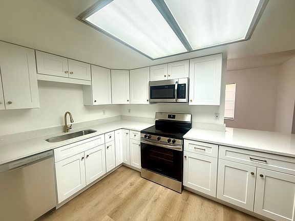 2nd image of 428 Banana Cay Dr APT C