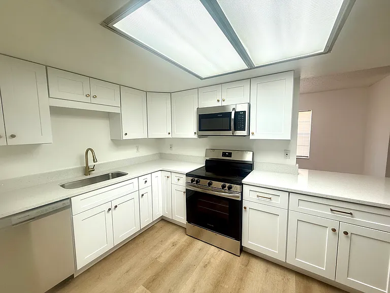 428 Banana Cay Dr #C — Photo 2