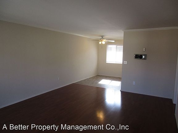 3rd image of 4118 Hathaway Ave APT 3