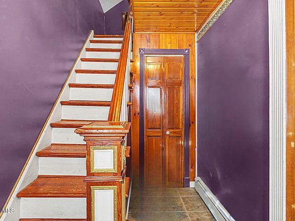 3rd image of 937 6th Street