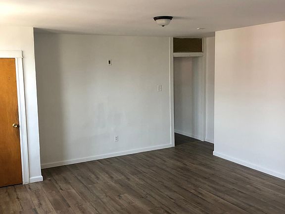 5th image of 5543 Torresdale Ave Floor 2