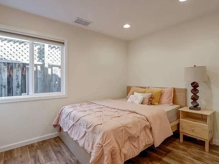 1312 Morrill Ave — Photo 20
