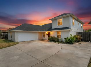 2124 Brentwood Ln, Carrollton, TX 75006