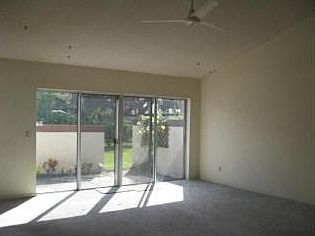 3rd image of 1595 Amberlea Dr S
