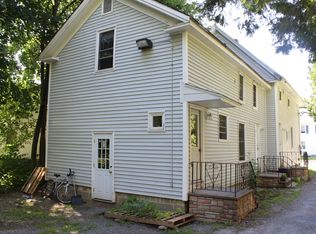 3 Park St #B, Orono, ME 04473