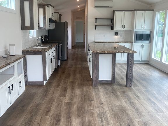 3rd image of 200 Byrd Dr Lot 11