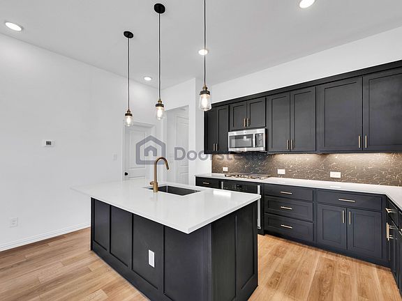 4th image of 1149 Concan Dr