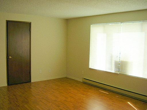 5th image of 3432 Hoyt Ave APT 7