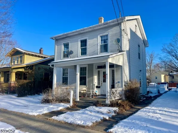 611 Oxford St, Belvidere, NJ 07823