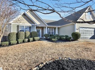 6 Rockledge Dr, Greenville, SC 29609