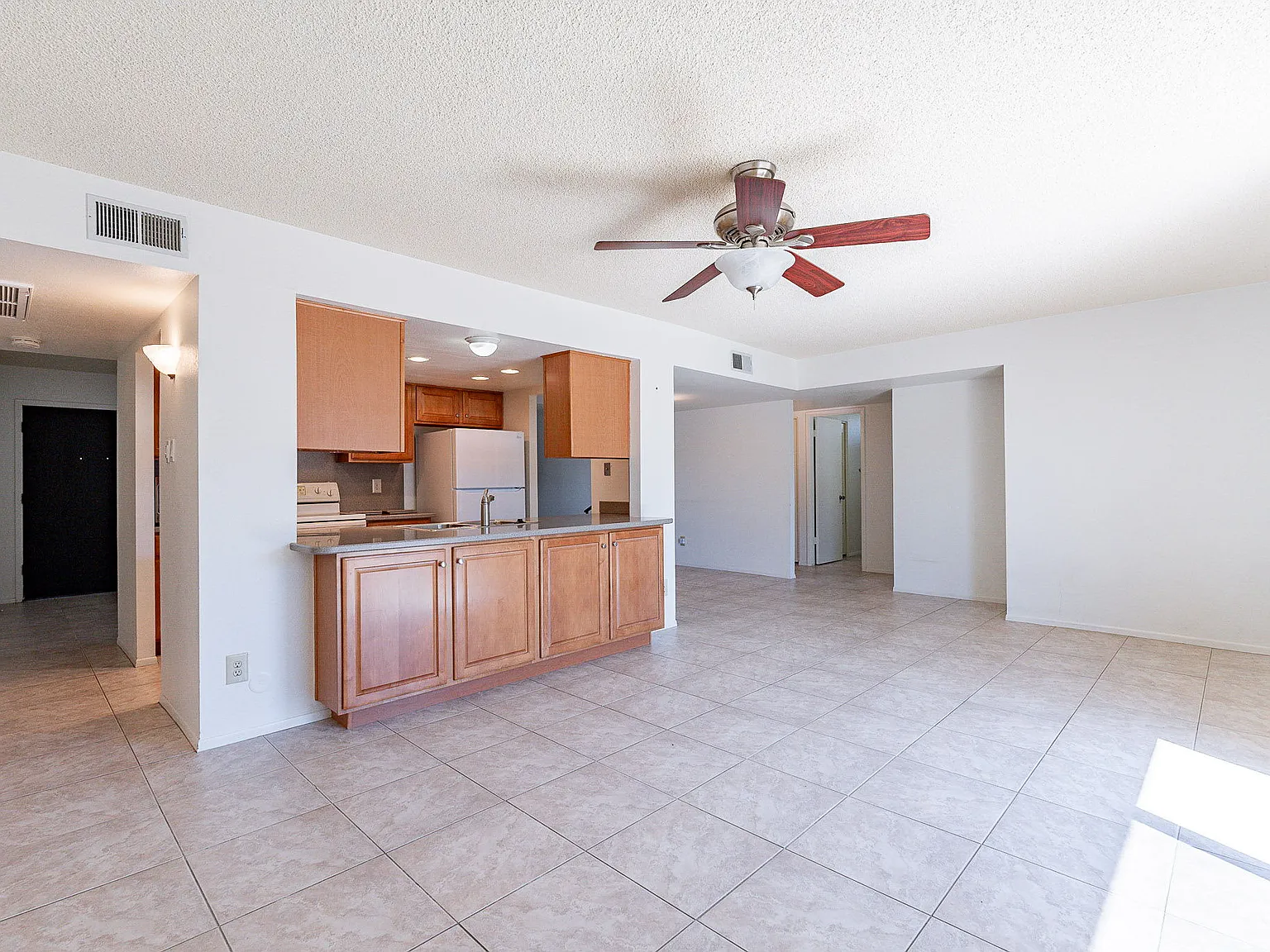 6413 South College Avenue - 1 — Photo 3