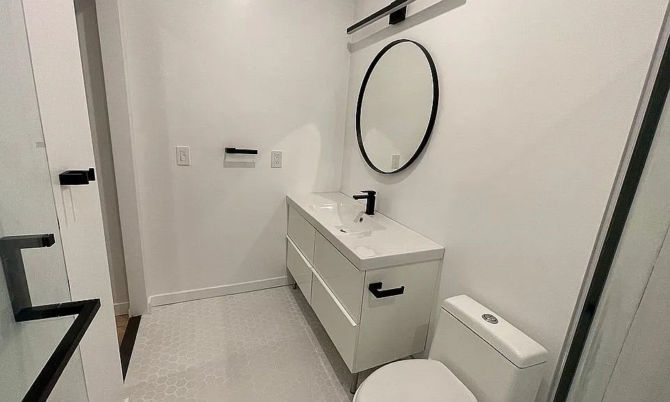 1255 Bath