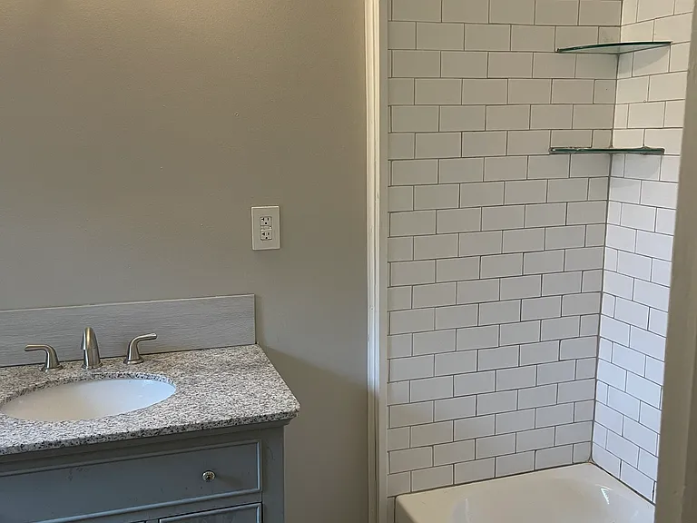 105 Brown Dr — Photo 13