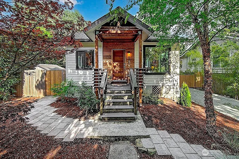 8608 12th Avenue SW photo 1