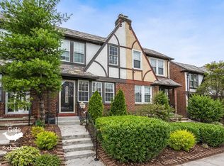 67100 Dartmouth St, Forest Hills, NY 11375