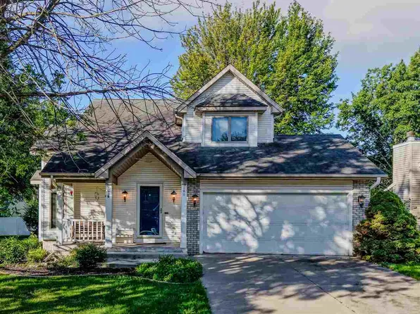 45 Heron Cir, Iowa City, IA 52245