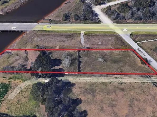 9015 Schiro Rd, Hitchcock, TX 77563