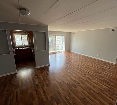 2nd image of 10605 Southwest Hwy #2F
