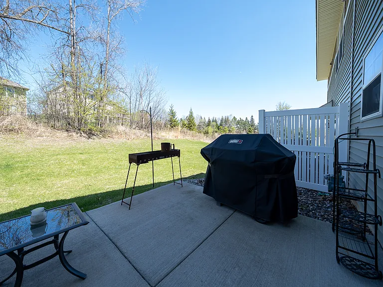 5888 Royalton Rd NE — Photo 23