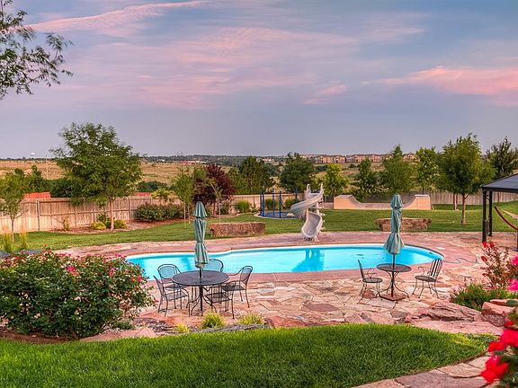 3rd image of 6019 Shady Brook Dr
