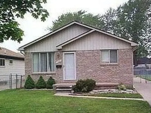 7285 Anna Ave, Warren, MI 48092