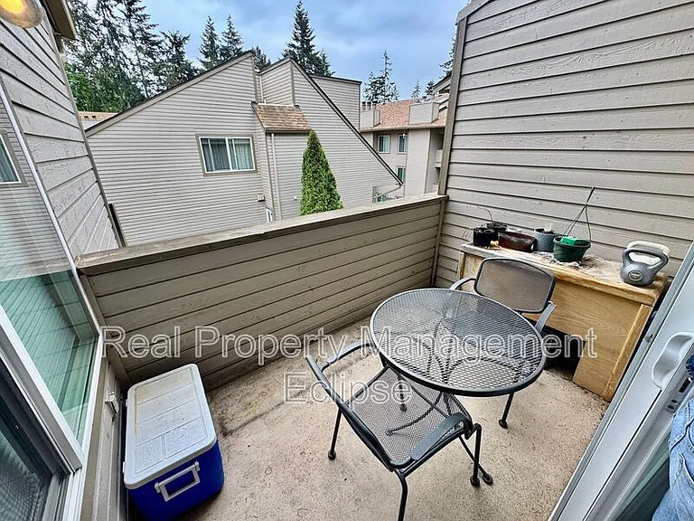 14636 NE 45th St #C15 — Photo 8