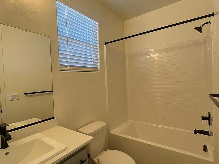 2312 N Kayenta St — Photo 8