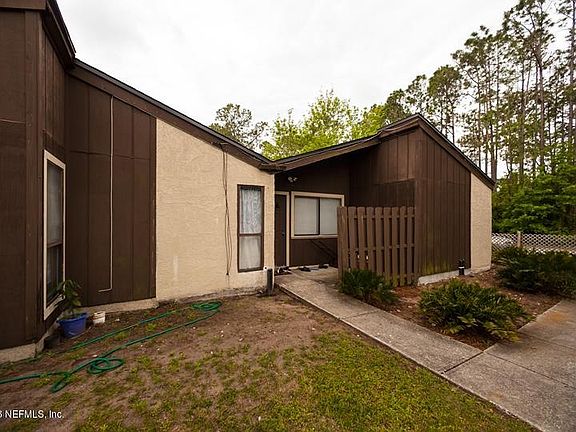 3rd image of 2435 Whispering Woods Blvd APT 3
