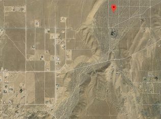 25995 Manzania Dr, Apple Valley, CA 92308