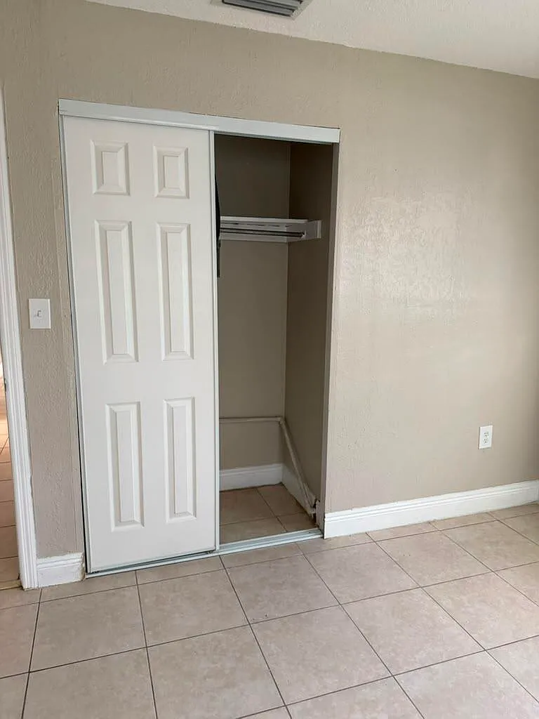 4 bed, 2.0 bath, 1355 sqft, $3,095 — Photo 2