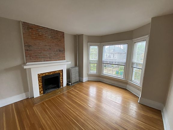 2nd image of 346 Bryant St #3