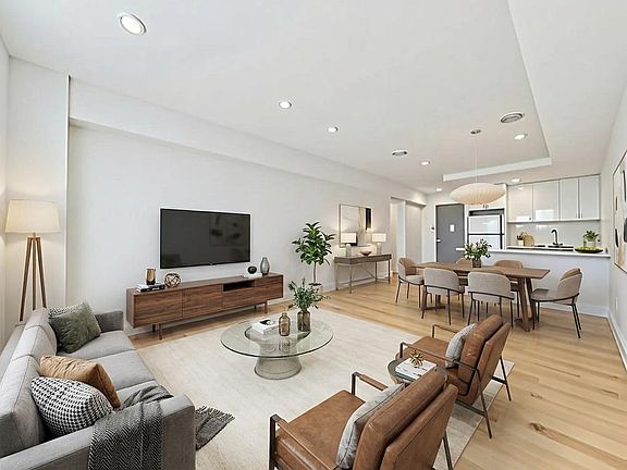 2nd image of 298 Mulberry St APT 3N