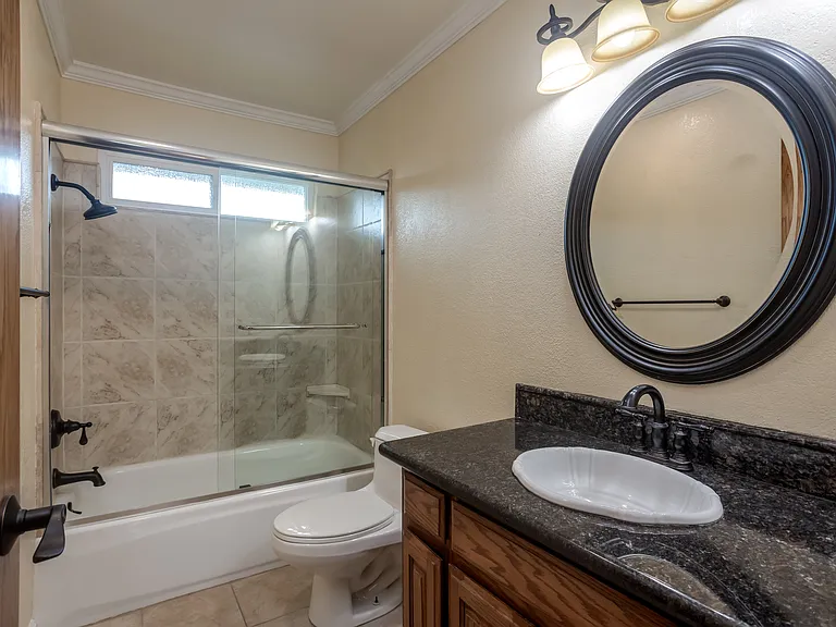 2256 Emerald Hills Cir — Photo 24