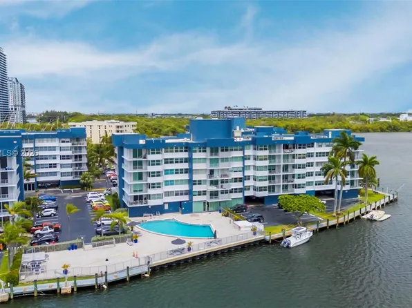 16558 NE 26th Ave APT 3H, North Miami Beach, FL 33160