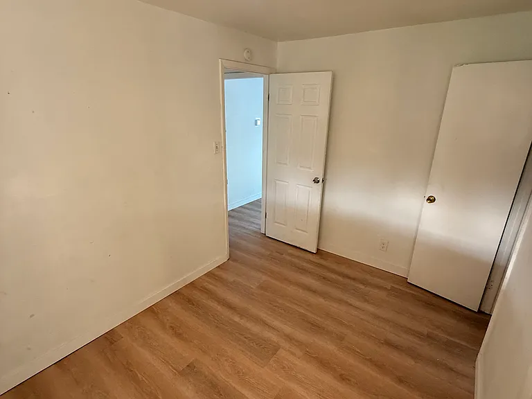 2683 S Meade St — Photo 10