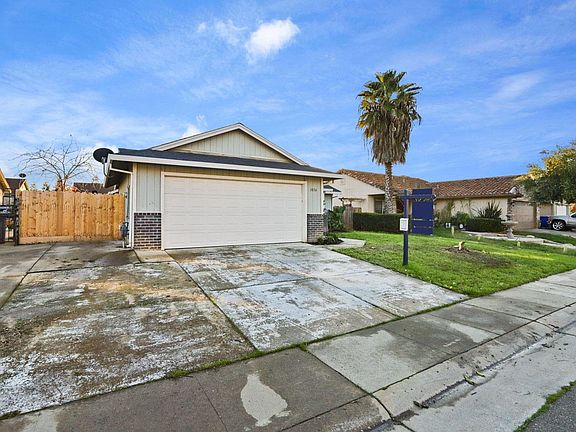 2nd image of 1036 Carpinteria Dr