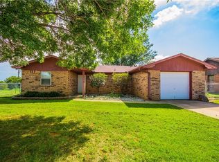 1227 Ridgewood, Marshall, OK 73056