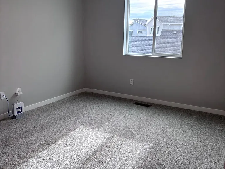 2518 W Fallon Loop — Photo 15