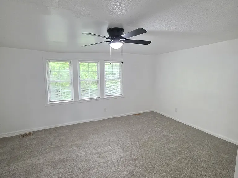 8408 Mettetal St — Photo 25