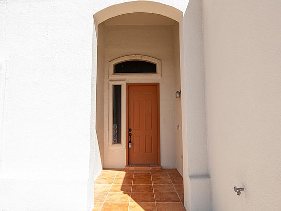 2nd image of 5901 Redstone Mesa Ct