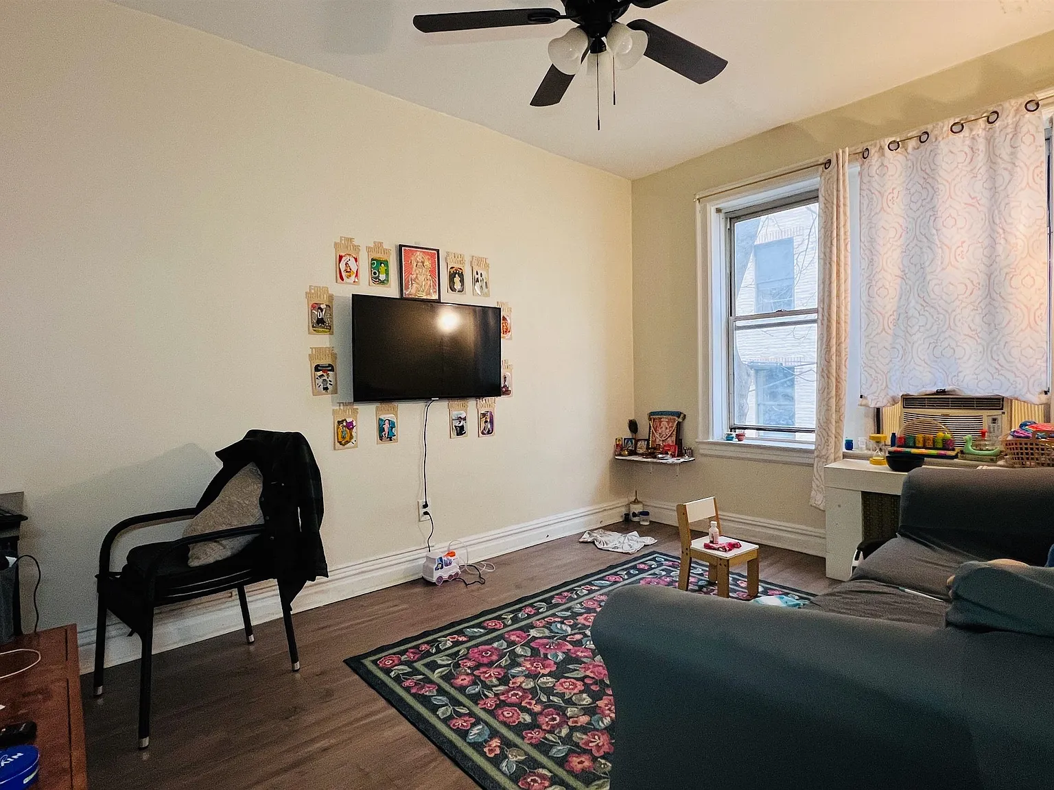 1 bed, 1.0 bath, $2,050 — Photo 2
