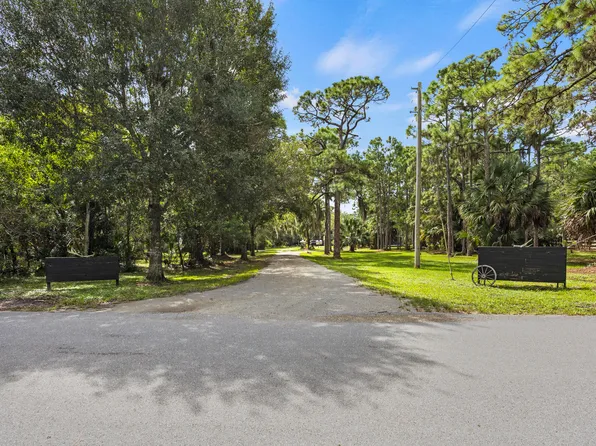 5028 SW Moore Street, Palm City, FL 34990