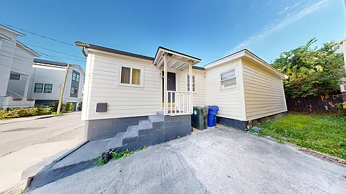 105 Cooper St Photo 1